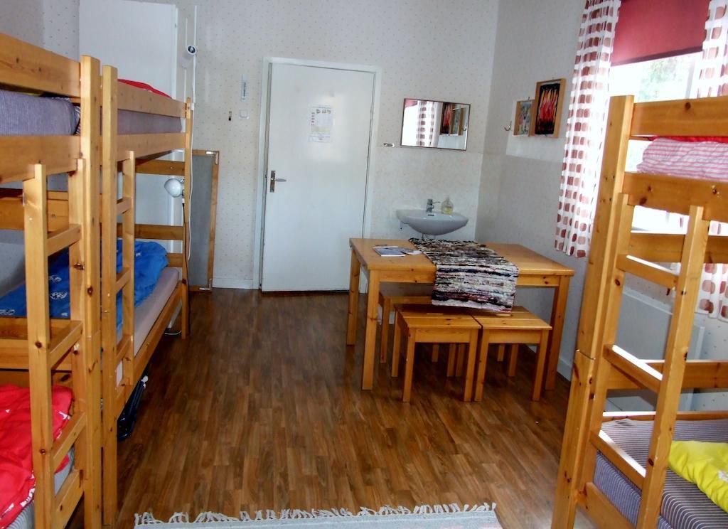 Hovra Vandrarhem Havra Экстерьер фото