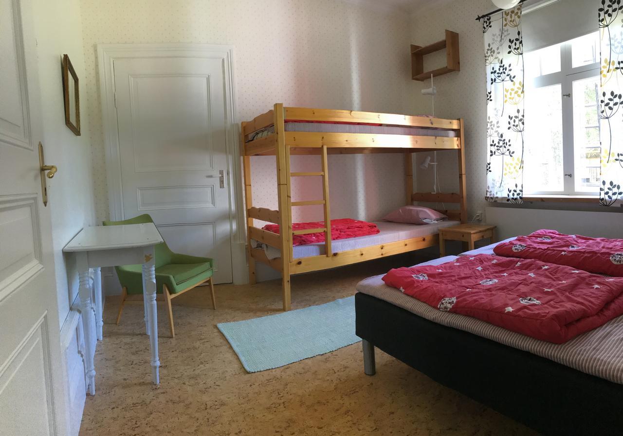 Hovra Vandrarhem Havra Экстерьер фото